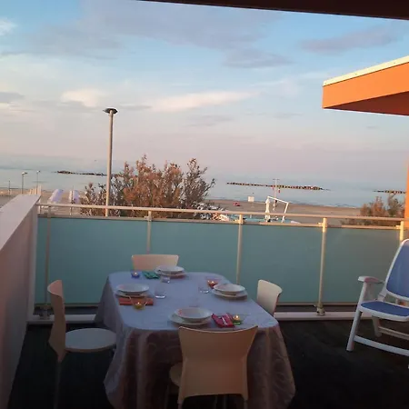 A Mare Apartment *